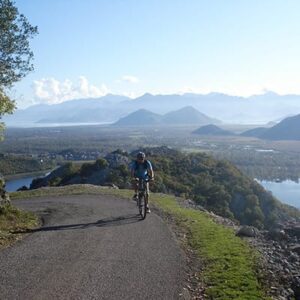 Montenegro-Kotorbukten-Skadarsjön-cykelresor